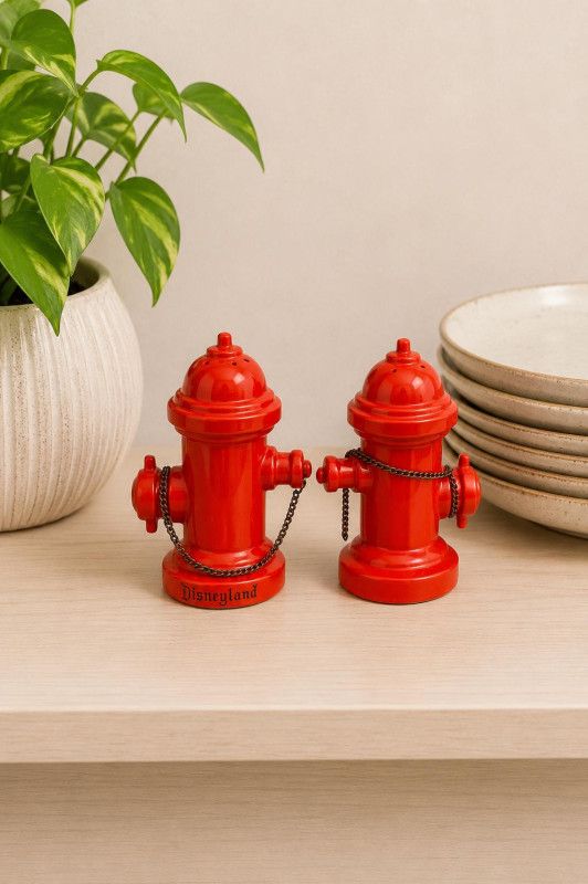 Vintage Disneyland Red Fire Hydrant Salt & Pepper Shakers Japan Disney Souvenir