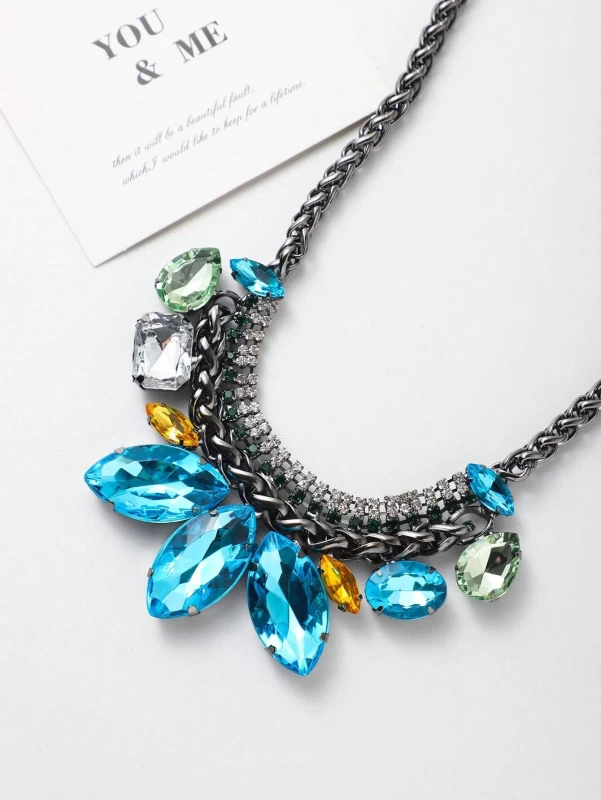 1pc Glamorous Rhinestone Decor Bib Necklace For Women For Daily Decoration