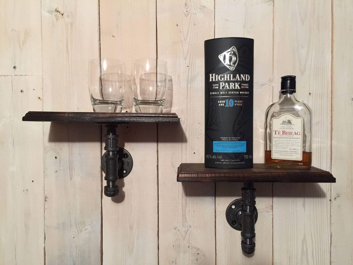 Industrial Style Wall Mount Paper Towel Holder