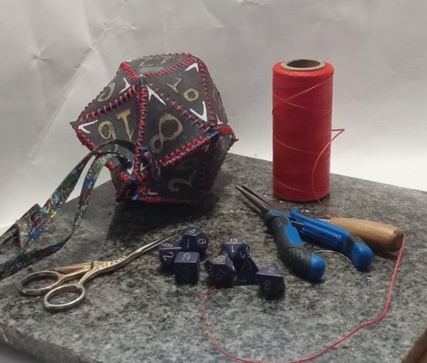 D20 Dice Roll Case