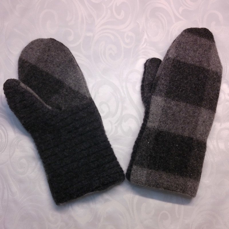 Cashmere Lined Mittens