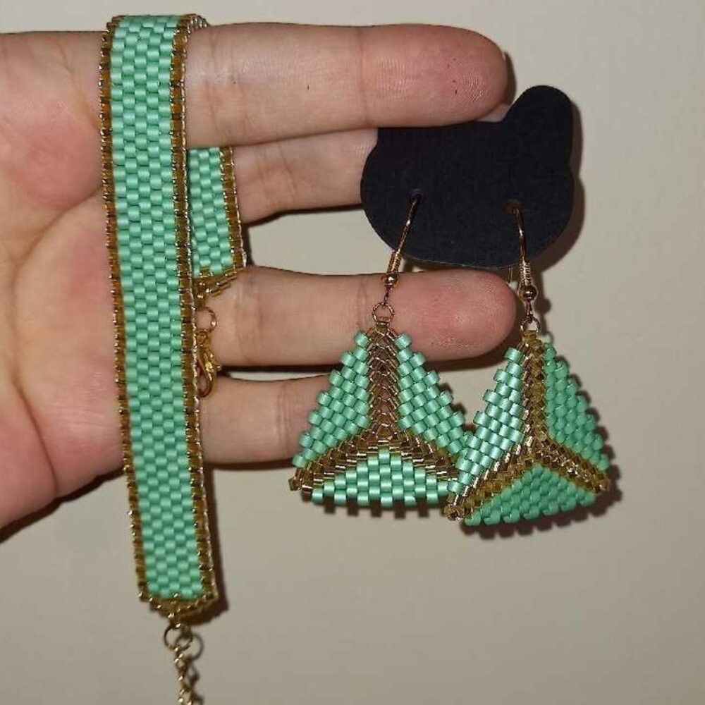 Mint & Gold Beaded Jewelry Set - Peyote Stitch Bracelet and Triangle Earrings
