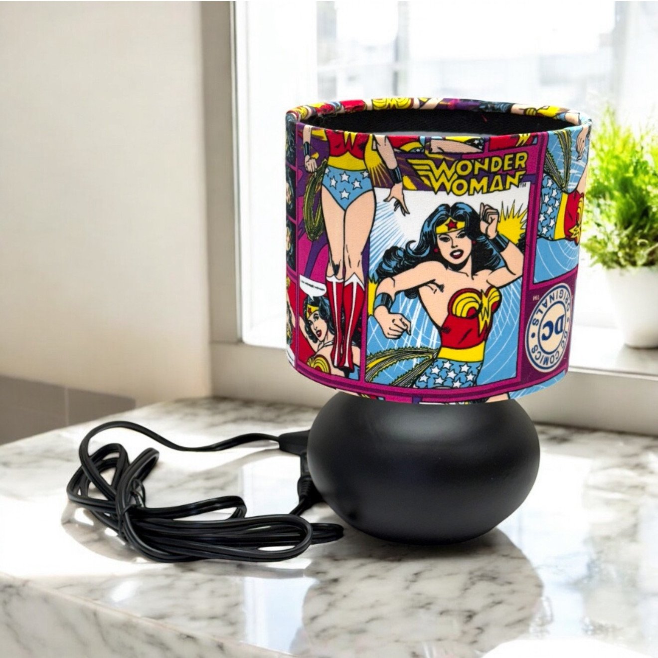Wonder Woman Lamp