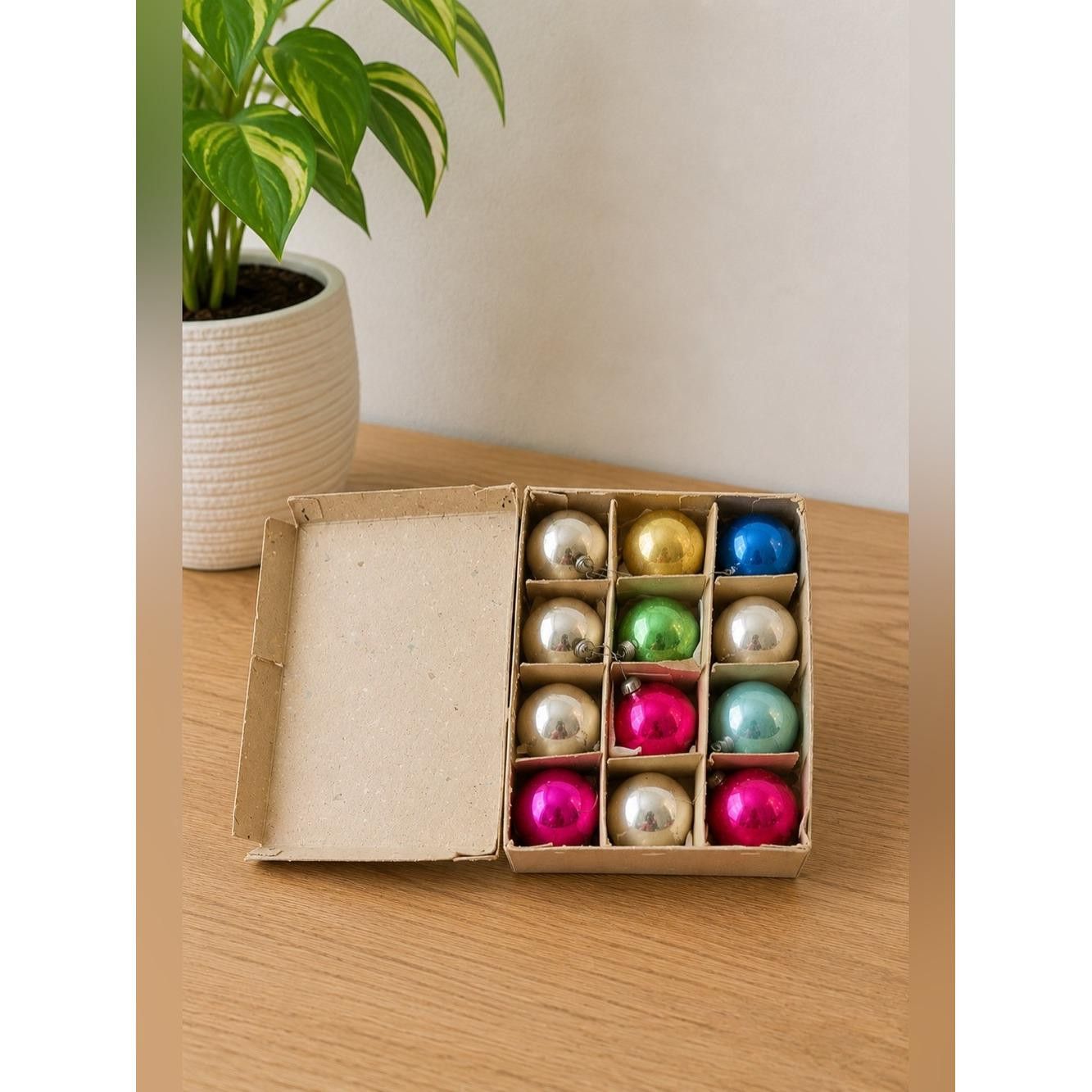 Vintage Japan Mini Glass Christmas Ornaments Set 12 1.25" Original Box MCM Balls