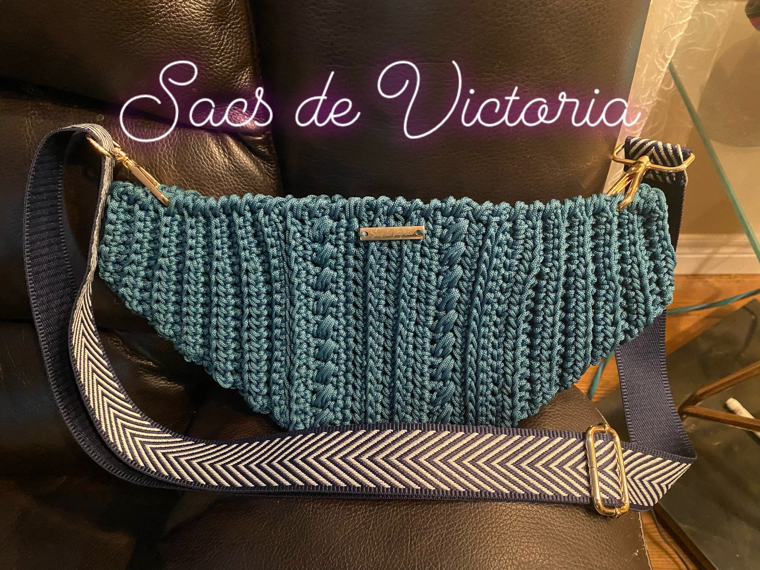 Victoria's Smart Crossbody